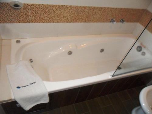 Un baño de Gran Hotel Tourbillon & Lodge