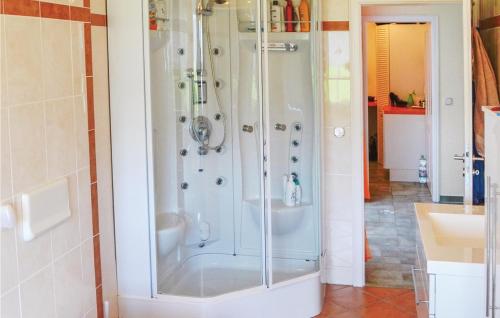Ванна кімната в Gorgeous Home In Braunlage With Wifi