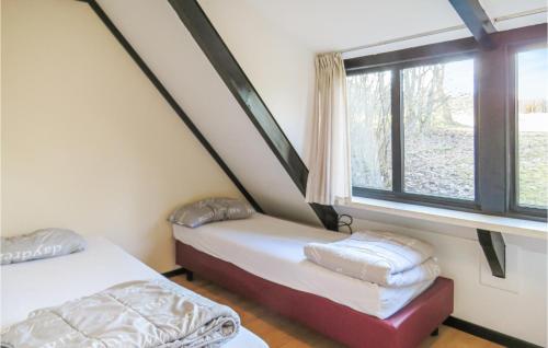 Beautiful Home In Gerolstein With 3 Bedrooms And Wifiにあるベッド