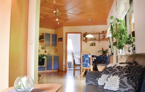 Köök või kööginurk majutusasutuses Cozy Apartment In B Peterstal-Griesbach