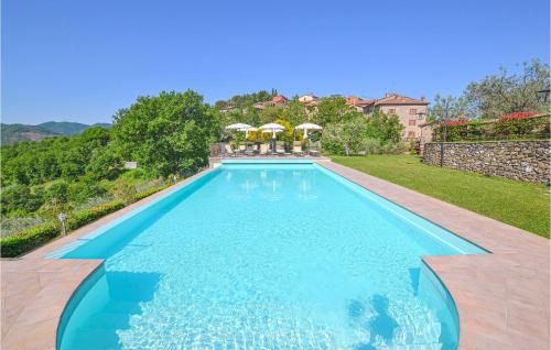 Amazing Home In Arezzo With 10 Bedrooms, Wifi And Private Swimming Pool