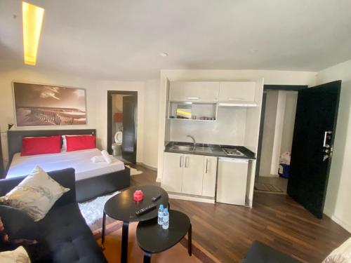 Cute loft in Gauthier for lone travelers