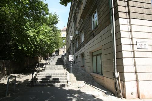 Castle Courtyard Hideaway 1013 Budapest, 59 Attila út kép - 3