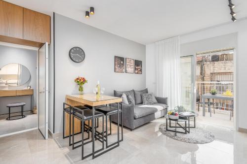 Χώρος καθιστικού στο Adama by Sweett - Mahane Yehuda Apartments