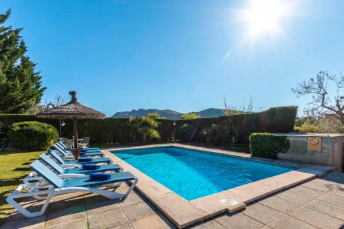 Charming 3 bedroomn villa with pool in Pollensa by Renthousing