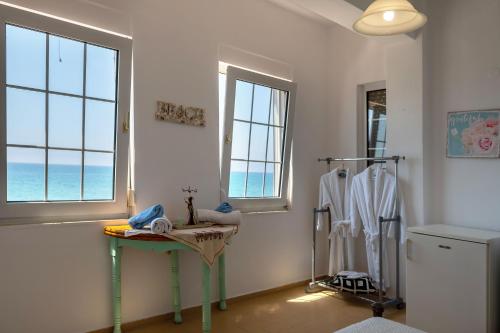 Gambar di galeri bagi Hatzidakis Beach Retreat di Ierápetra