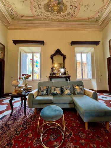 A seating area at B&B 'Degli Artisti'