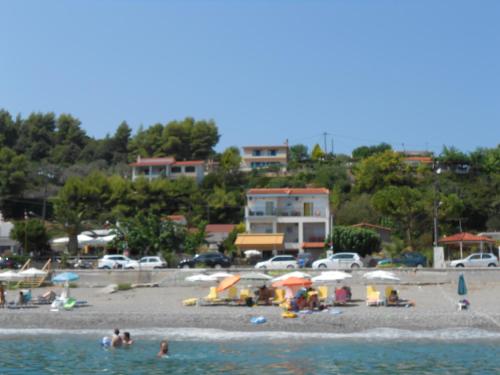 Gallery image of ASIMENIA STUDIOS in Achladi