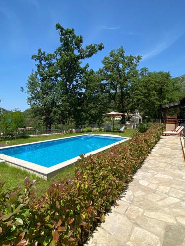 Kolam renang di atau dekat dengan El Mar House