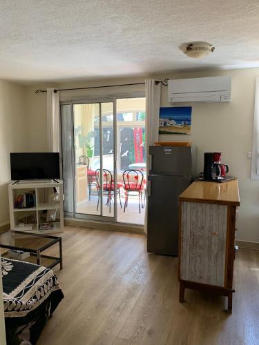 Appartement avec un grand jardin privé Cap d'Agde Pinède