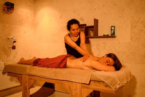 Olivia Cave Hotelにあるスパまたはウェルネス施設