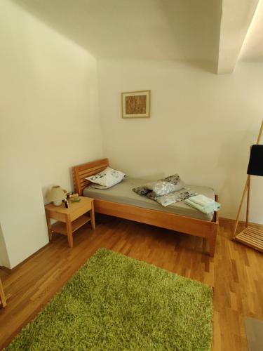 Una cama o camas en una habitación de Villa Poldi