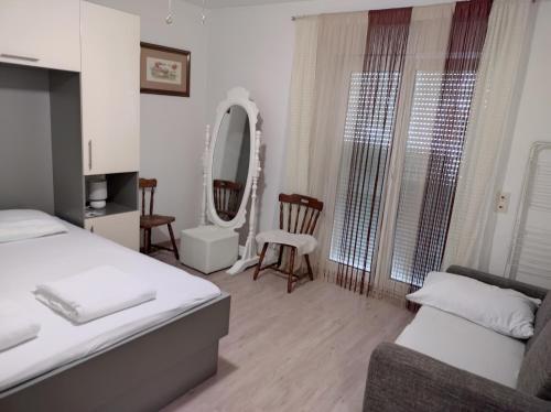 Apartman ll s pogledom- odmor za dušu i tjelo između Splita i Trogira-Dalmacija