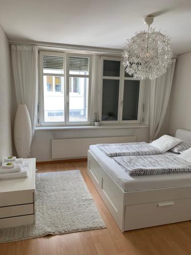 Postel nebo postele na pokoji v ubytování over-night City-Flat