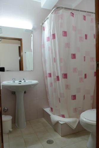 Un baño de Estalagem Sequeira