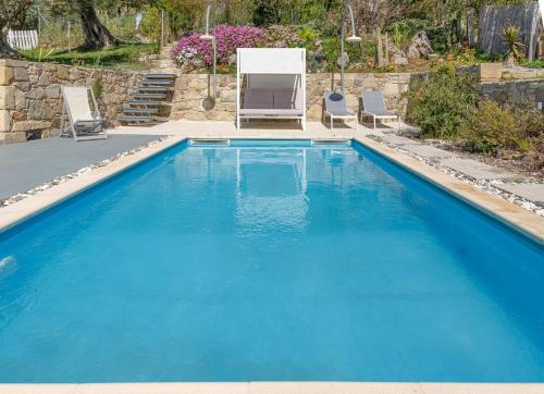 Πισίνα στο ή κοντά στο Villa Agrithea