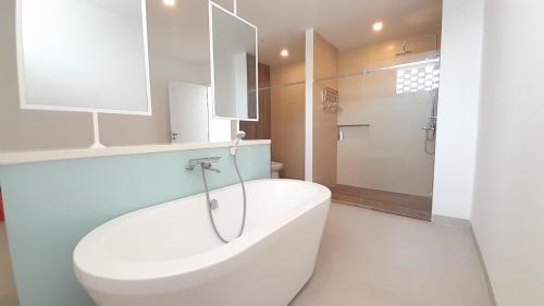 Phòng tắm tại Villa Zenna Long Hải - Mimosa 611 View Biển