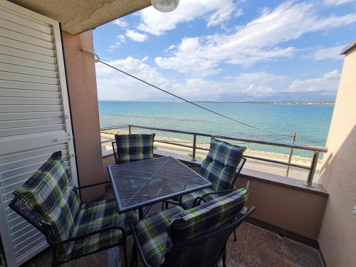 Fotografie z fotogalerie ubytování Sunrise apartments Nin v destinaci Nin