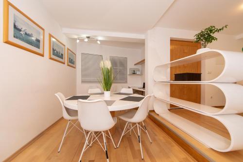 Φωτογραφία από το άλμπουμ του lux apartment σε Tucepi