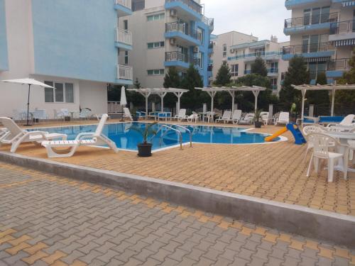 A piscina em ou perto de Blue Sky Apartments