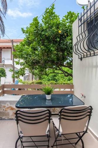 Foto Casa Athelia: Traditional Home, Local Neighborhood 6