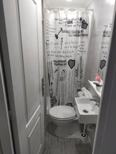 Kamar mandi di City Center Alicante - Santa Lusia - 1