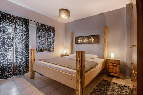 Varousi.Traditional house in old town of Trikala 1