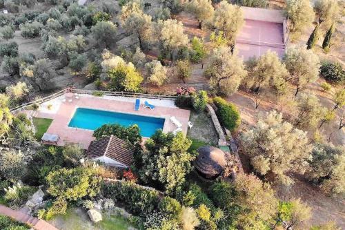 Traditional Farmhouse; large pool,gardens & views., Granada ...