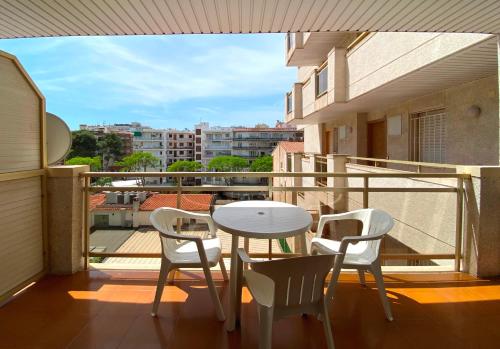 A balcony or terrace at Apartamentos Decathlon