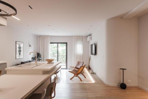 Marvelous 2BR Apartments with balcony by UPSTREET