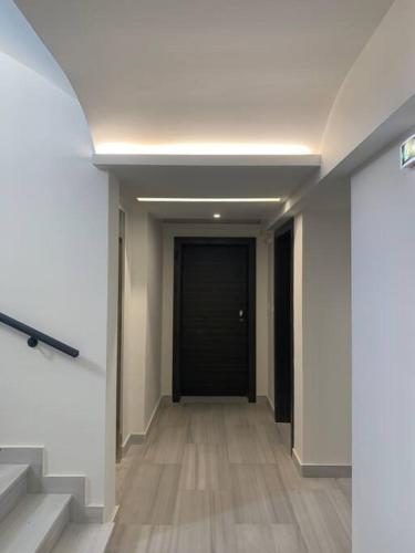 Fab New Flat in Central Athens w/ Acropolis Views