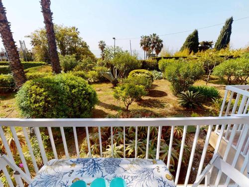 Agréable 2 pièces rénové avec balcon exposé sud - FR-1-196-302