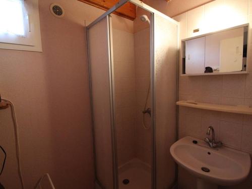 Koupelna v ubytování Maison Saint-Pierre-d'Oléron, 4 pièces, 4 personnes - FR-1-246A-115