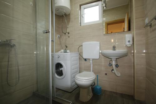 Galería fotográfica de Apartmani Srdanovic en Tivat