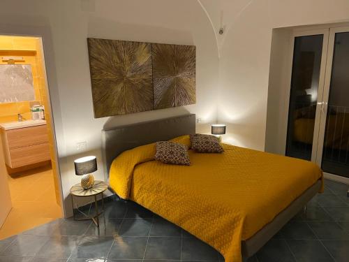 Postel nebo postele na pokoji v ubytování Punta Lingua Relais - Room 3 Port View