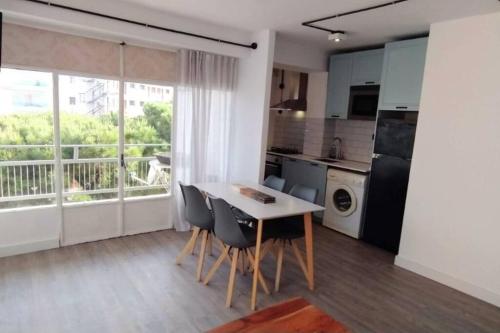 Apartamento turístico playa Capellans, Salou. WIFI