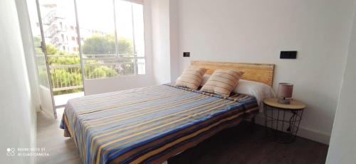 Apartamento turístico playa Capellans, Salou. WIFI