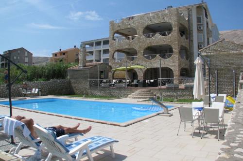 Pool Apartment Galeb