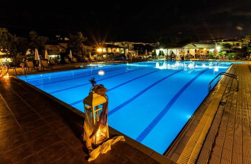 Πισίνα στο ή κοντά στο Tresor Sousouras