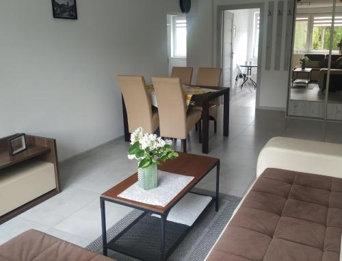 Χώρος καθιστικού στο Apartament Na górce