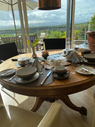 Televisyen dan/atau pusat hiburan di Westwood - The B&B with a view