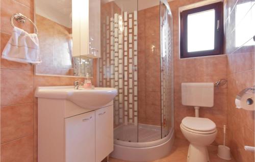 Koupelna v ubytování Gorgeous Home In Pula With Wifi