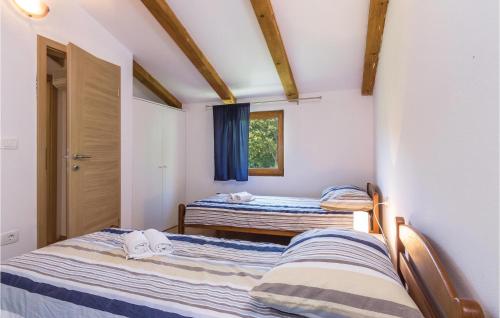 Postel nebo postele na pokoji v ubytování Nice Home In Sv,petar U Sumi With 5 Bedrooms, Wifi And Private Swimming Pool