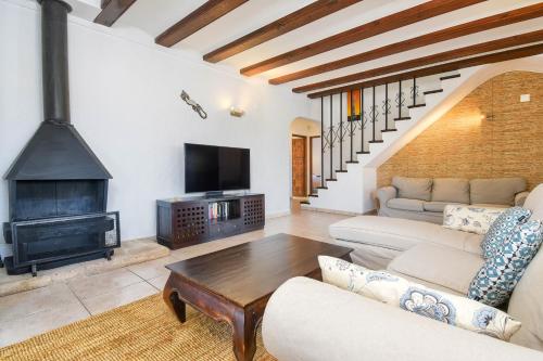 Villa Luna by Aguilarent