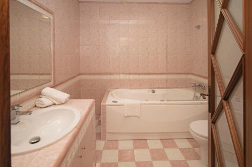 Gallery image of VILLA 500 in Barcelos
