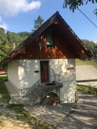 Gallery image of Počitniška hiša Mlekarna Grant in Grahovo