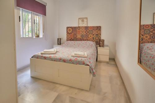 Galeriebild der Unterkunft Two Bedrooms Leonor Davalos 2 in Sevilla