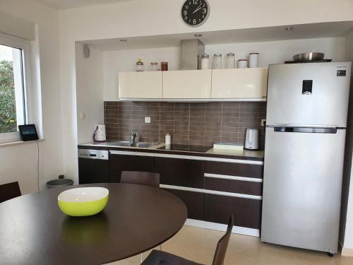 Inas Place