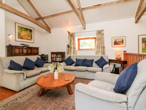1 The Coach House – Photos 3