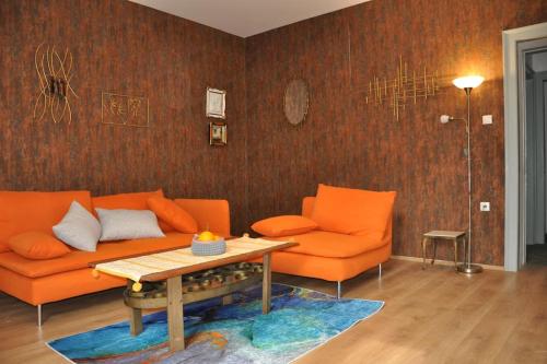 Bright and Colourful Apartment Luce -Sandy beach